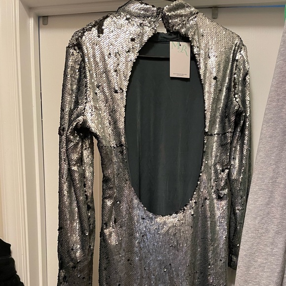 Silver sequin backless dress - Picture 6 of 7